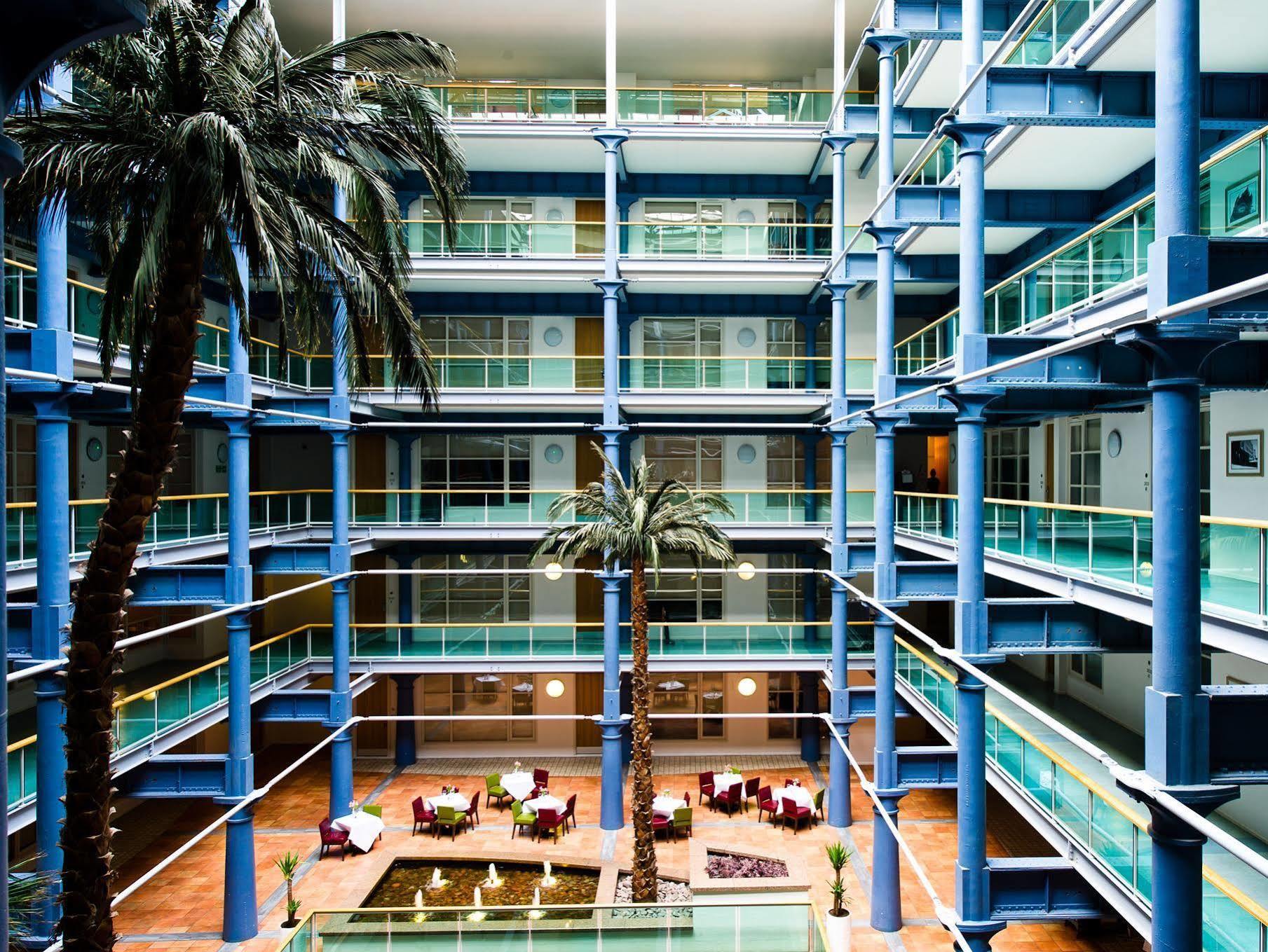 The Place Aparthotel Manchester Exterior foto