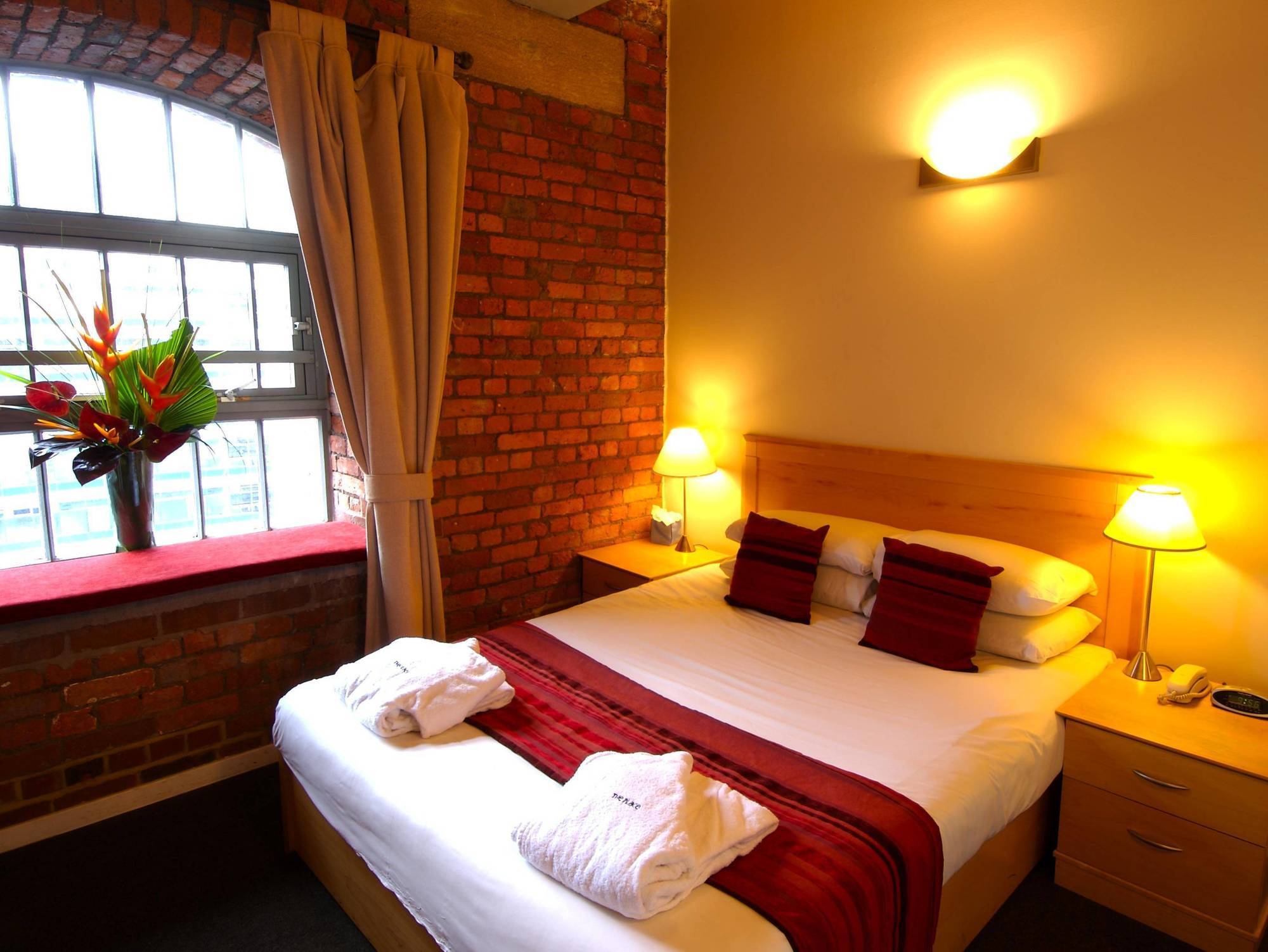 The Place Aparthotel Manchester Exterior foto